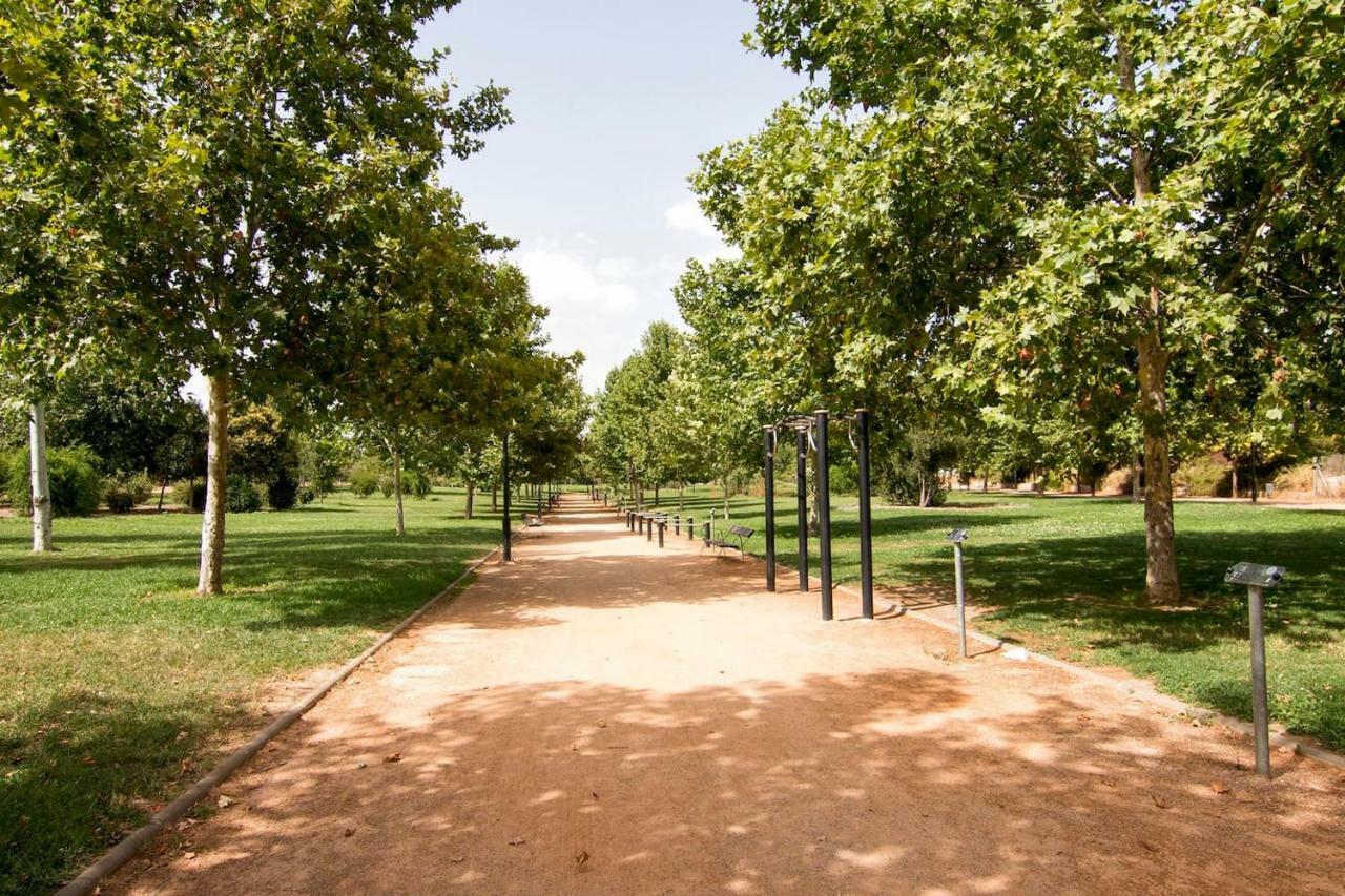 Apartamento Forum-Ciencias Con Piscina, Gym & Parking Granada Eksteriør bilde