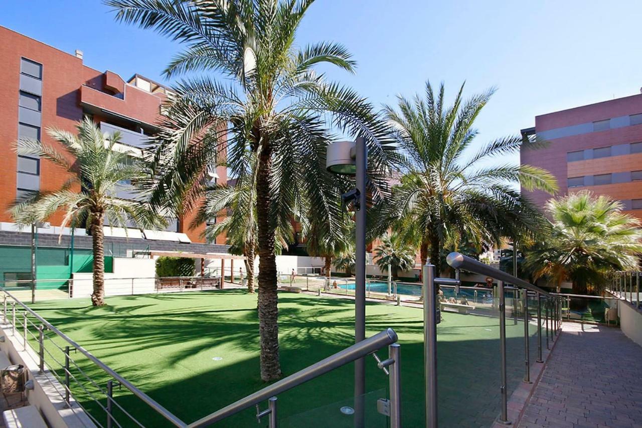 Apartamento Forum-Ciencias Con Piscina, Gym & Parking Granada Eksteriør bilde