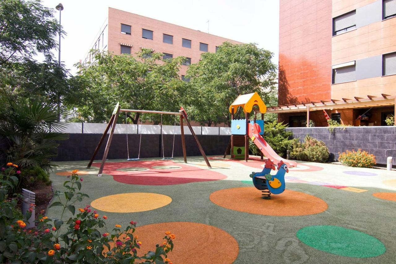 Apartamento Forum-Ciencias Con Piscina, Gym & Parking Granada Eksteriør bilde